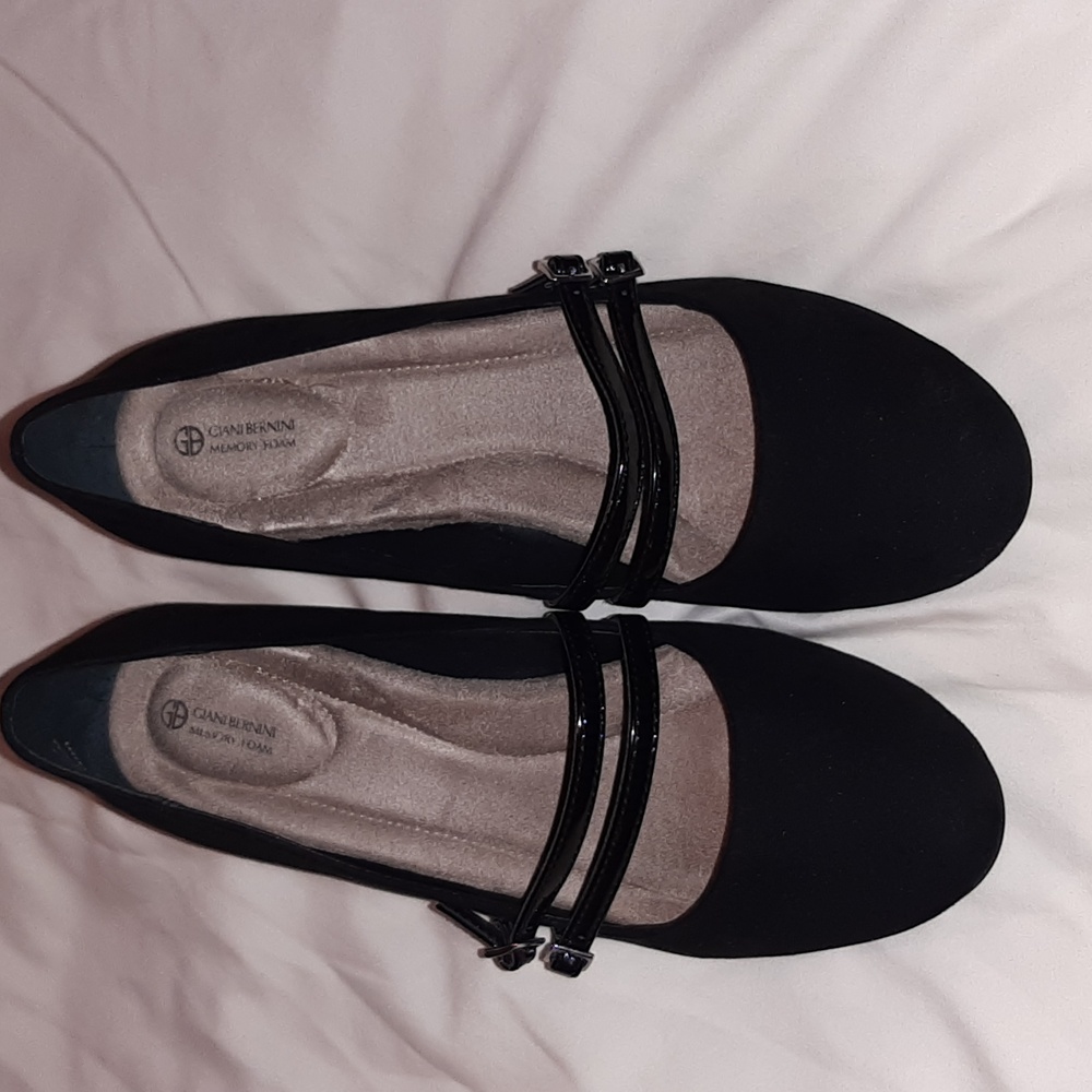 Giani Bernini Black Heels Elegant Design